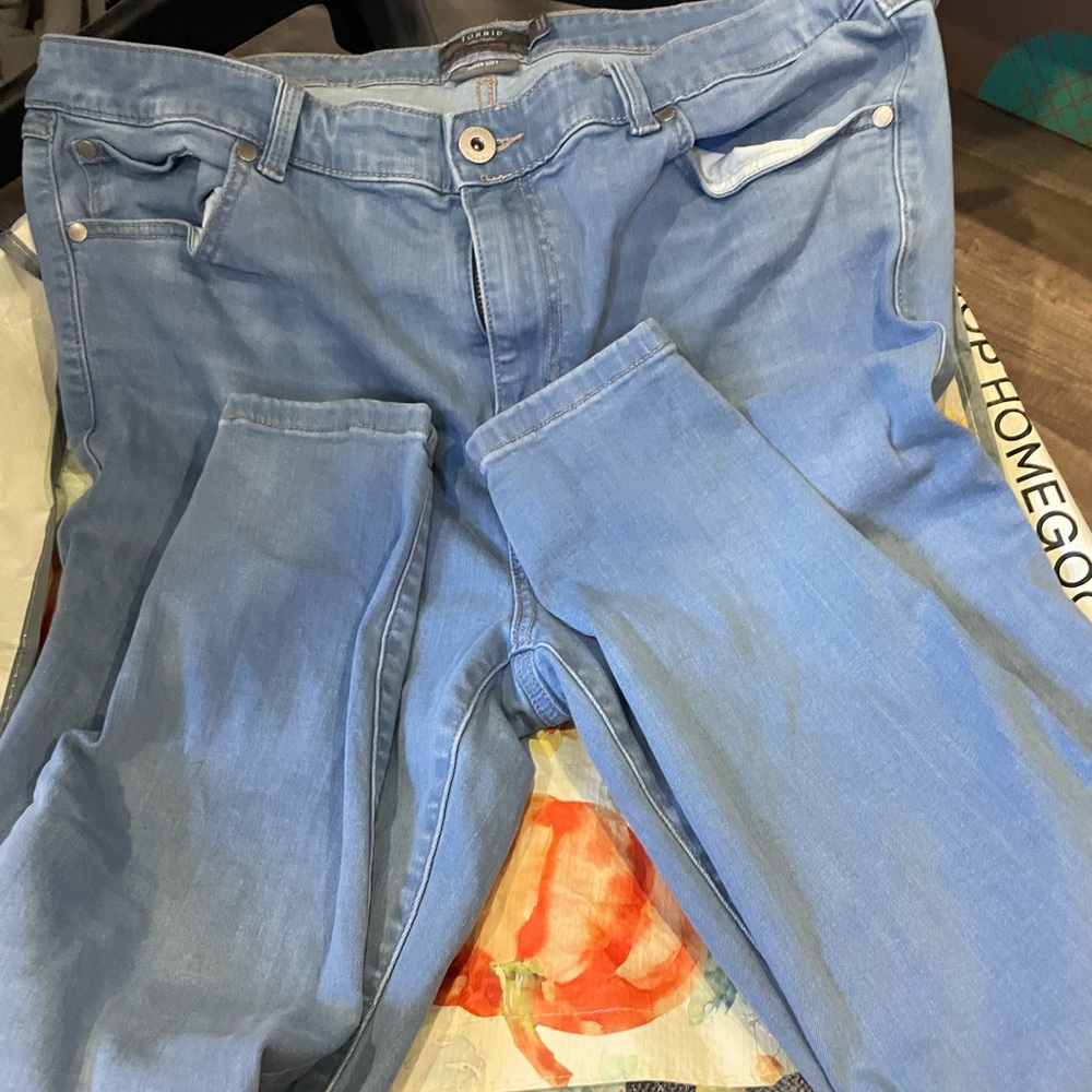 Torrid Skinny Jeans Super Soft 18R